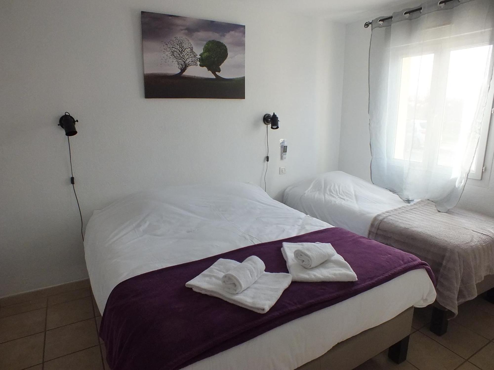 Logis Hotel Restaurant Le Clos Saint Loup Bram 외부 사진
