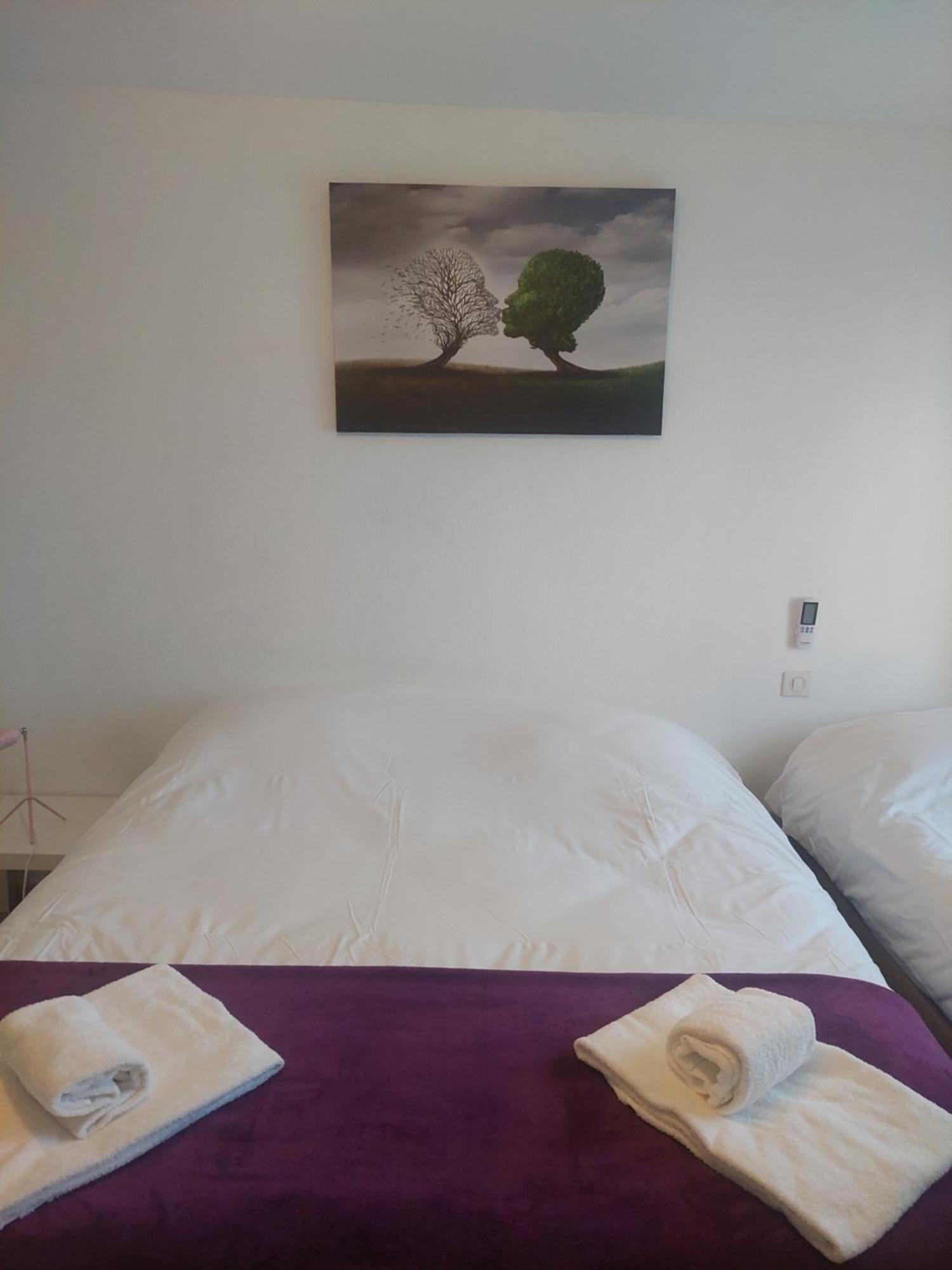 Logis Hotel Restaurant Le Clos Saint Loup Bram 외부 사진