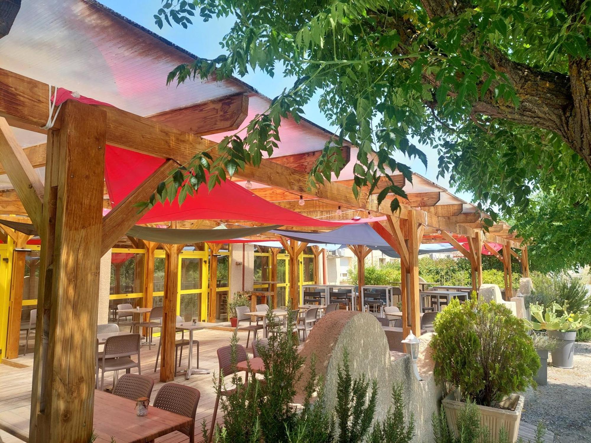 Logis Hotel Restaurant Le Clos Saint Loup Bram 외부 사진